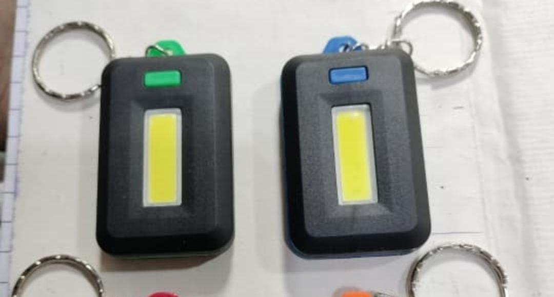 Mini COB LED Keychain Flashlight 3 Modes | Portable Rechargeable Keychain Torch | Emergency Pocket Light (Random Color) - Detail View 4